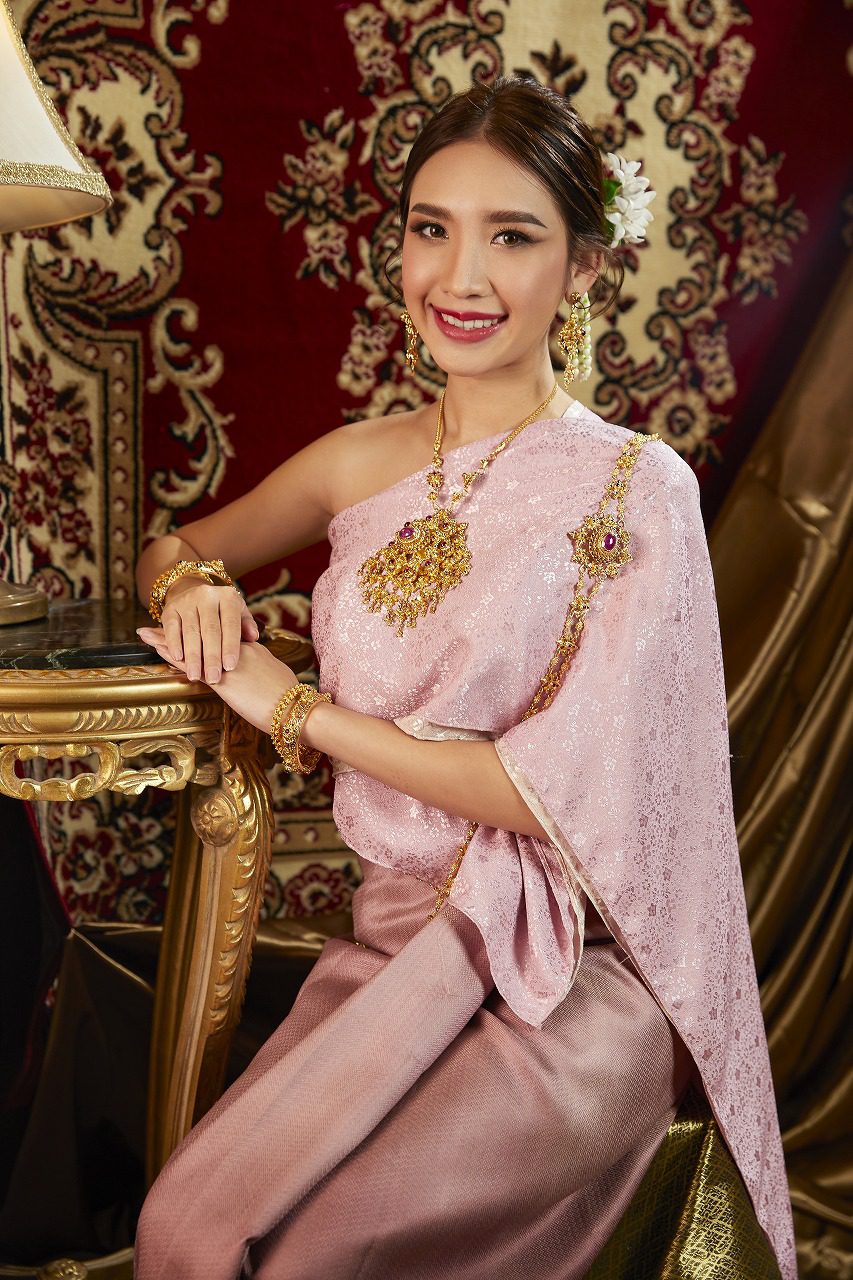 FAMILY (Thai) 9